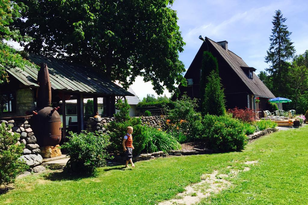 Hotel Kuivastujaani Zewnętrze zdjęcie